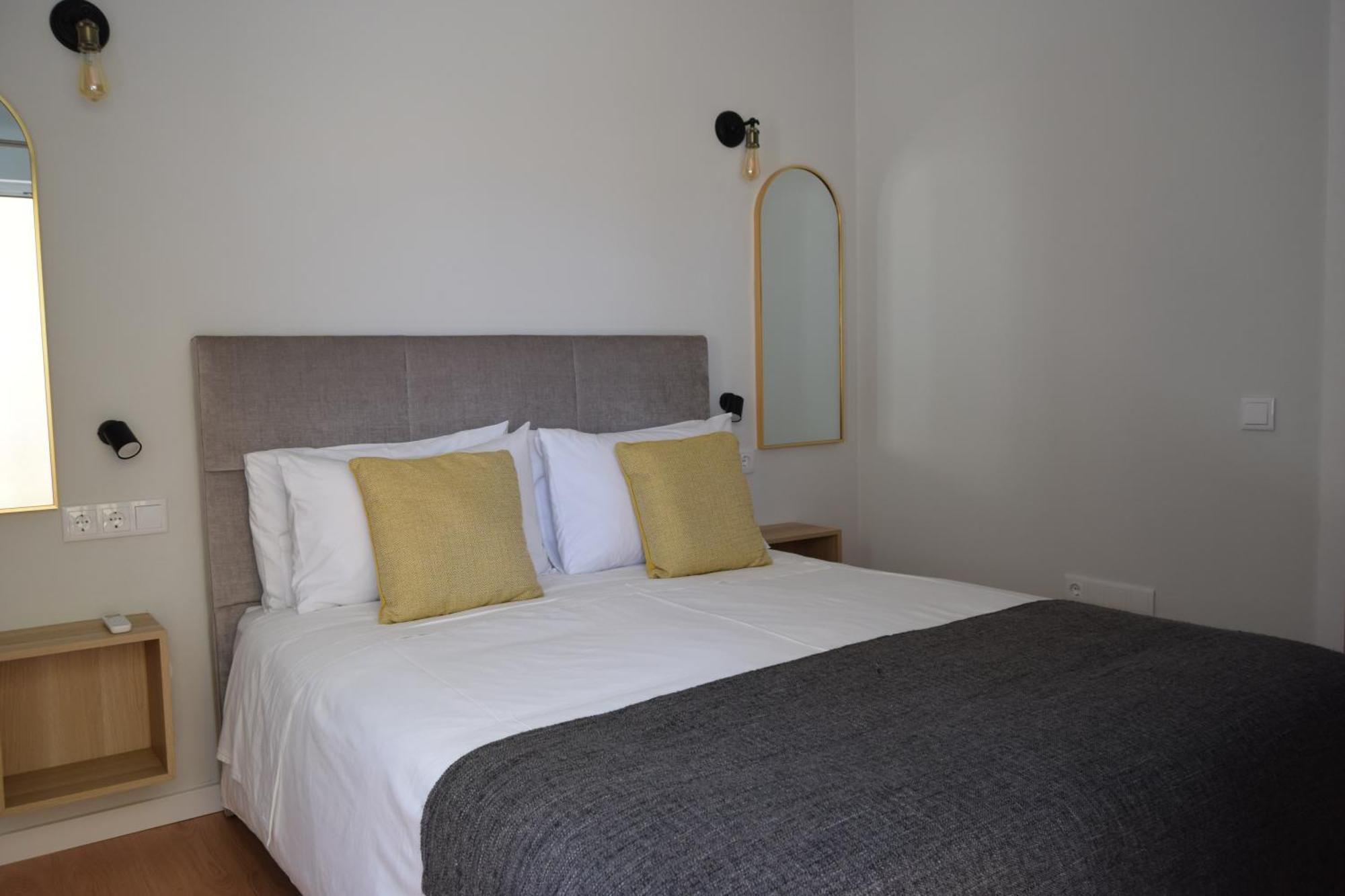 Family House Hotel Lagos Buitenkant foto