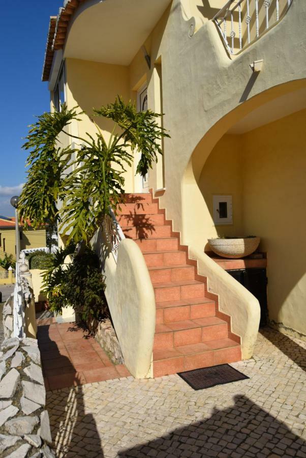 Family House Hotel Lagos Buitenkant foto